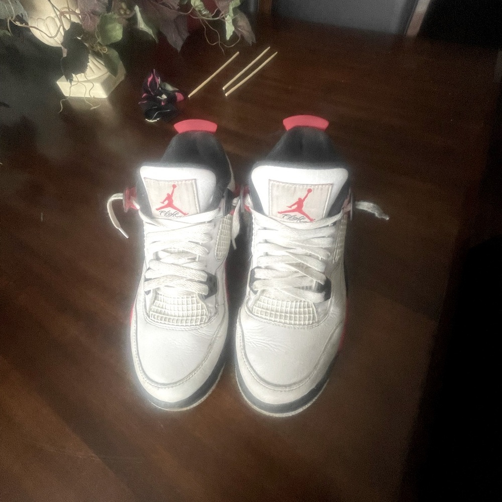 Jordan 4 red cement size 7 youth boys